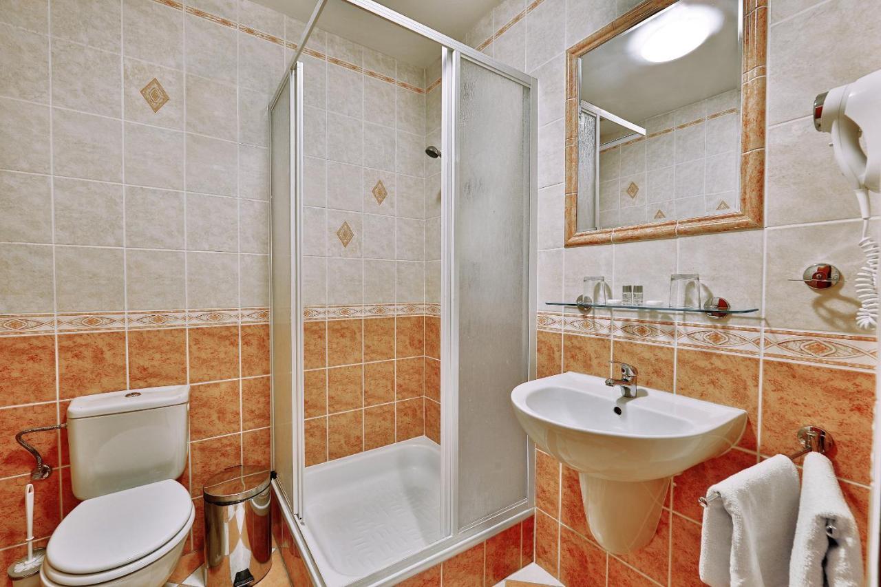 Attic Hotel Prag Dış mekan fotoğraf